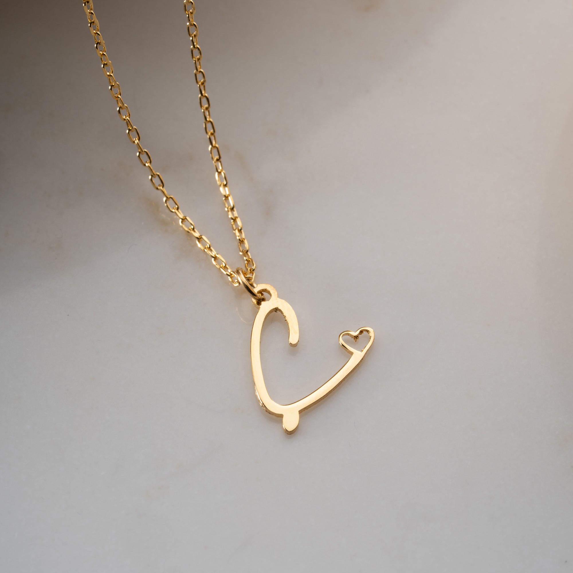 STORT BREV KRAGE MED MINI-HJÄRTA | 925 SILVER