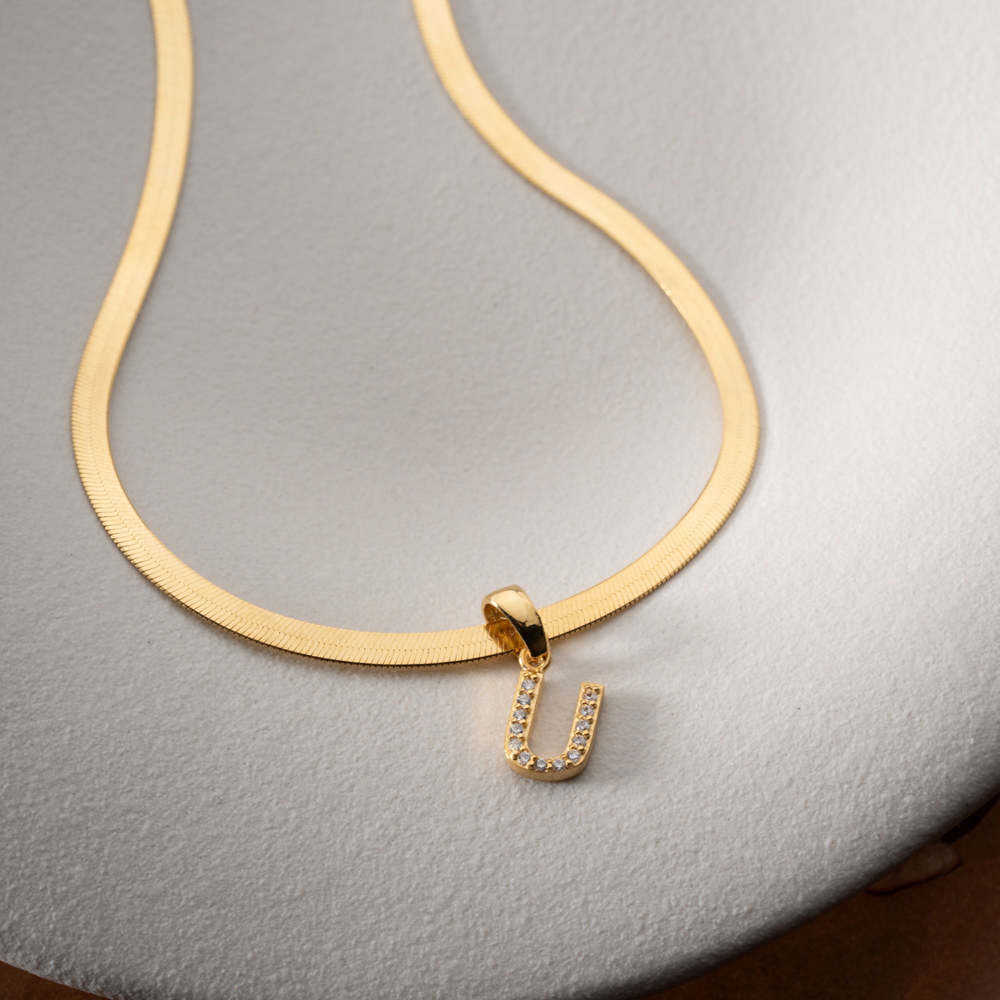 ORMKRANG MED ZIRKONIA BOKSTAVSKRÄM | 925 SILVER