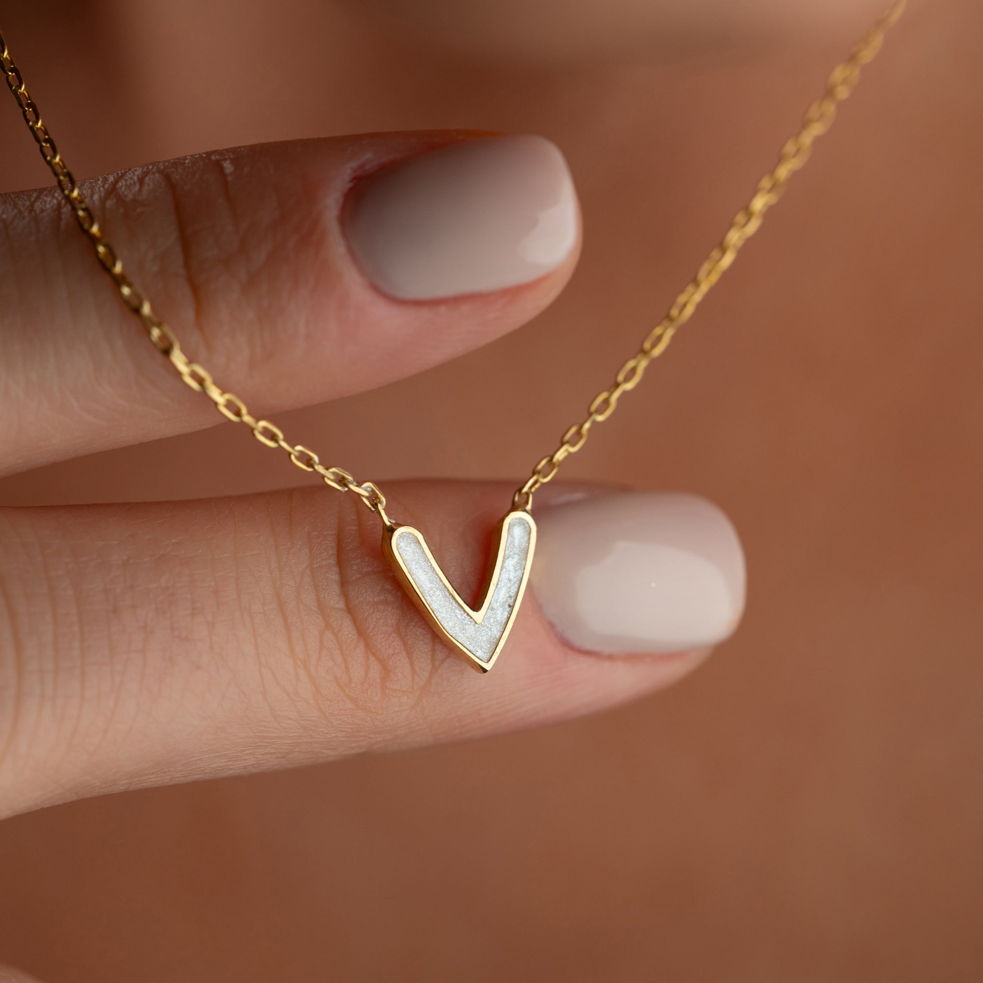 MINIMAL VITT HJÄRTA KRAGE | 925 SILVER