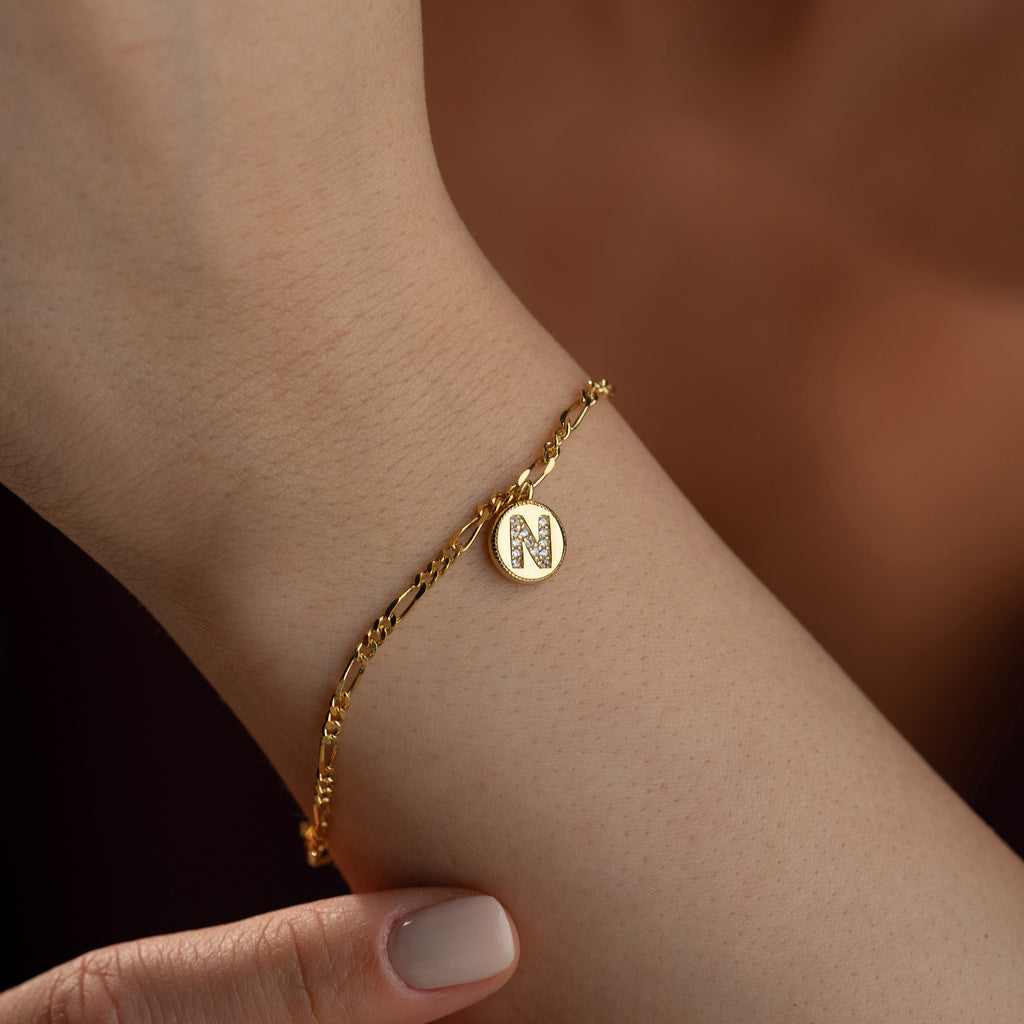 ARMBAND MED ZIRKONIUMPLATTA MED BOKSTAVER | 925 SILVER