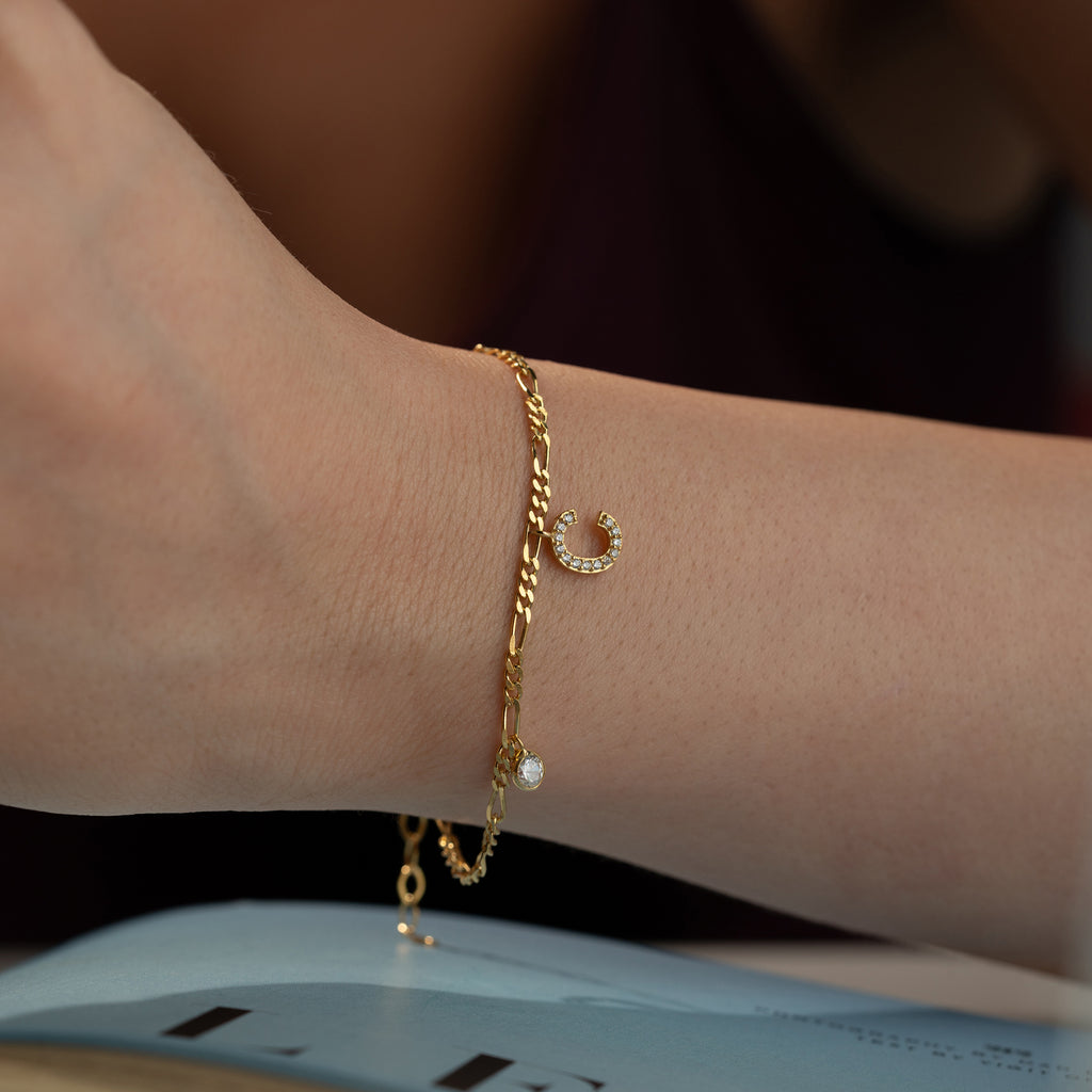 ARMBAND FIGARO ZIRCONIA MED BOKSTAV | 925 SILVER