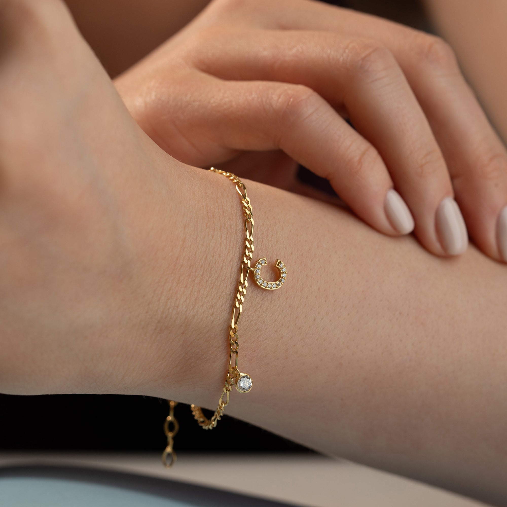 ARMBAND FIGARO ZIRCONIA MED BOKSTAV | 925 SILVER