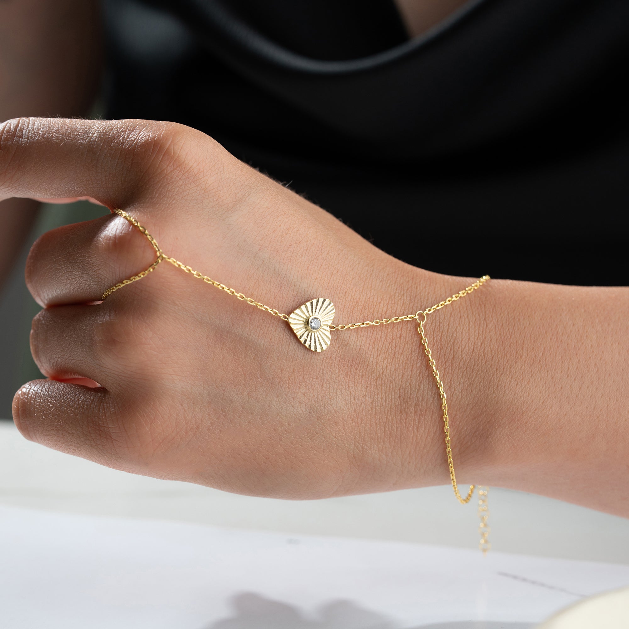 HANDKEDJA HJÄRTSTEN | 925 SILVER