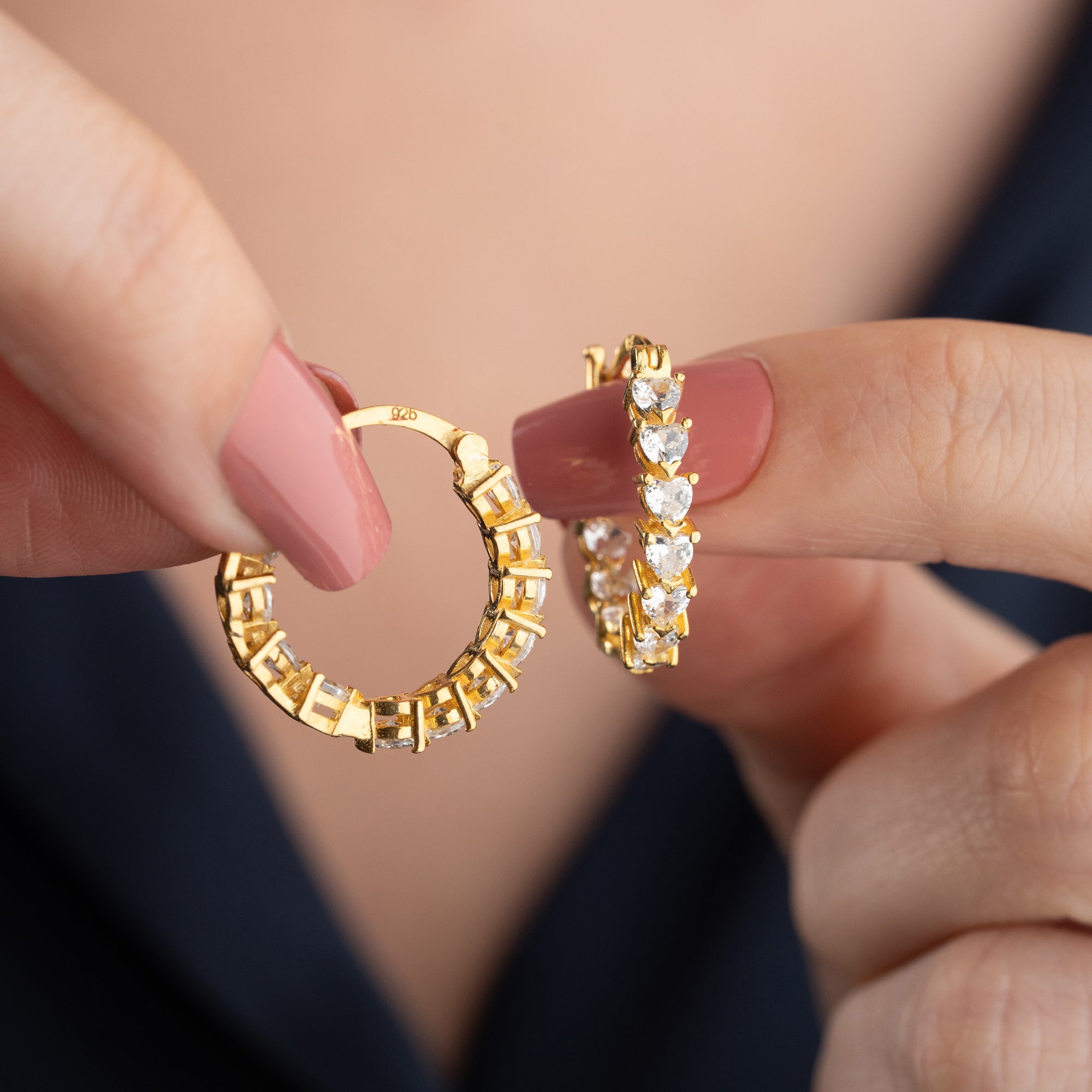 NOIR ÖRHÄNGEN | 925 SILVER