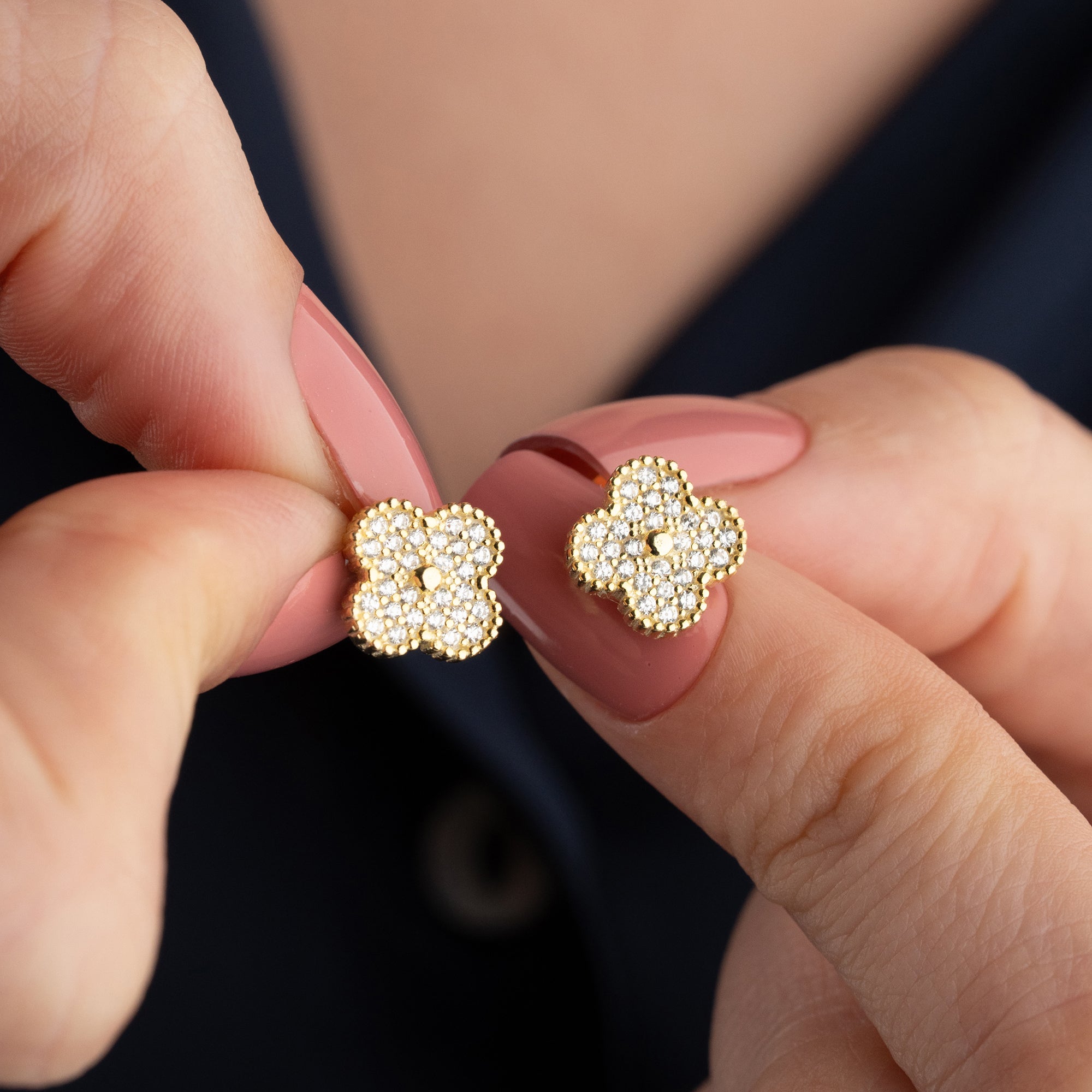 ÖRHÄNGE I ÖRON | 925 SILVER