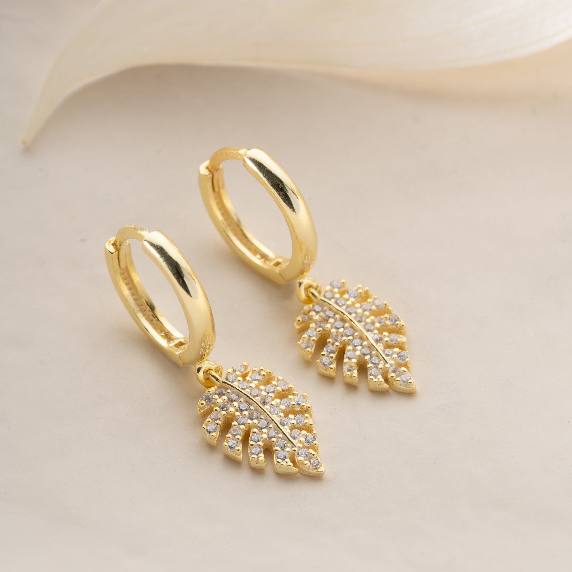 RAGA ÖRHÄNGEN | 925 SILVER