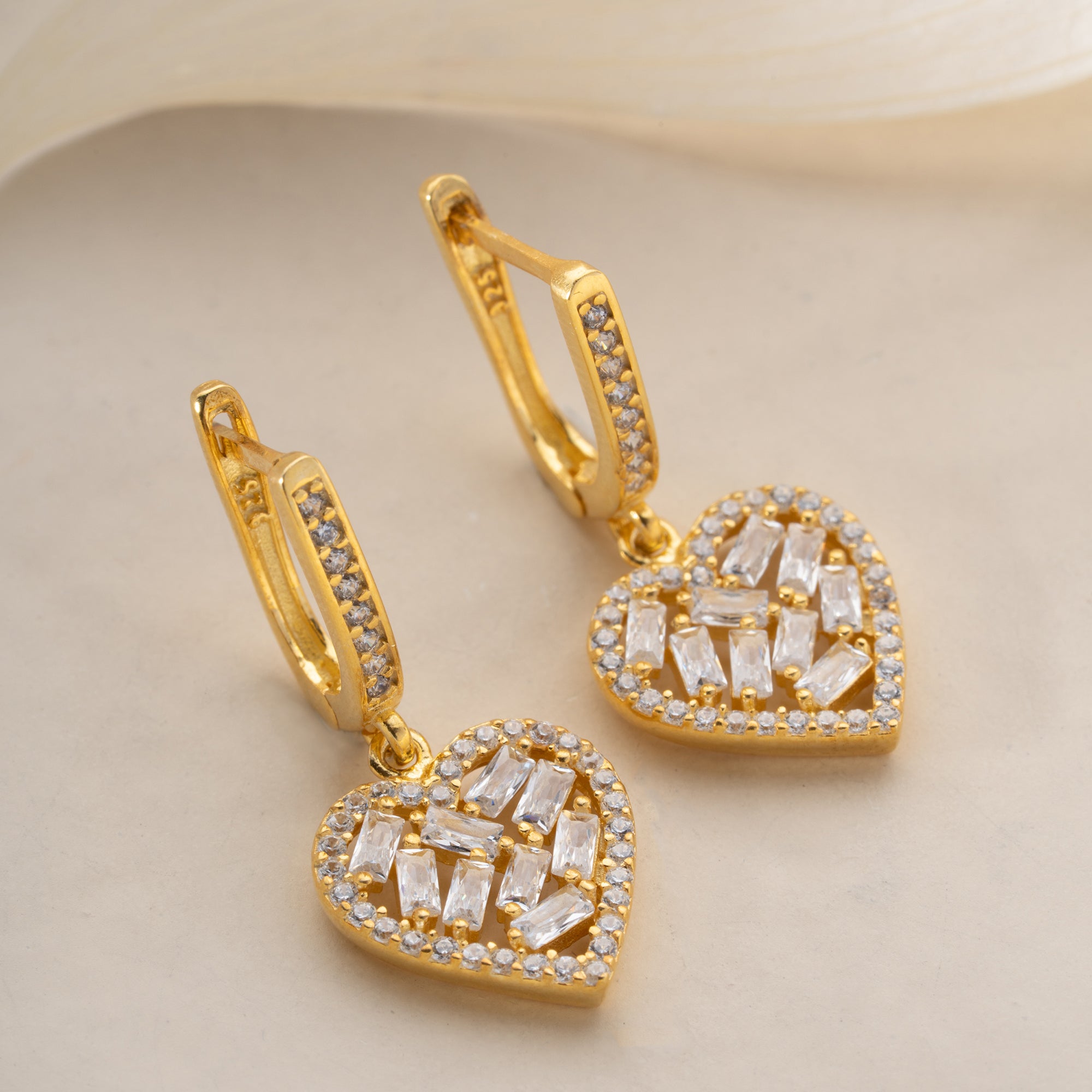 HJÄRTAÖRHÄNGEN | 925 SILVER