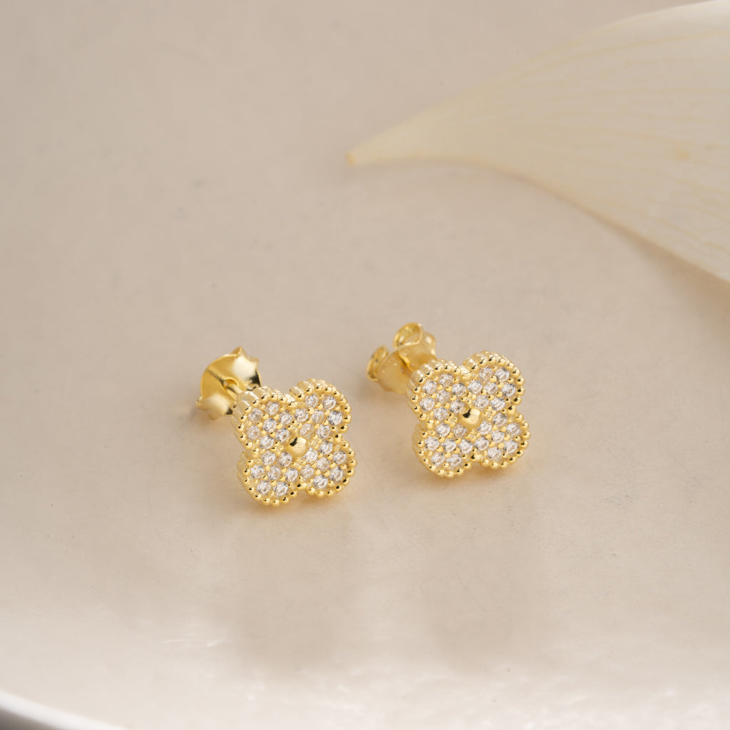 ÖRHÄNGE I ÖRON | 925 SILVER