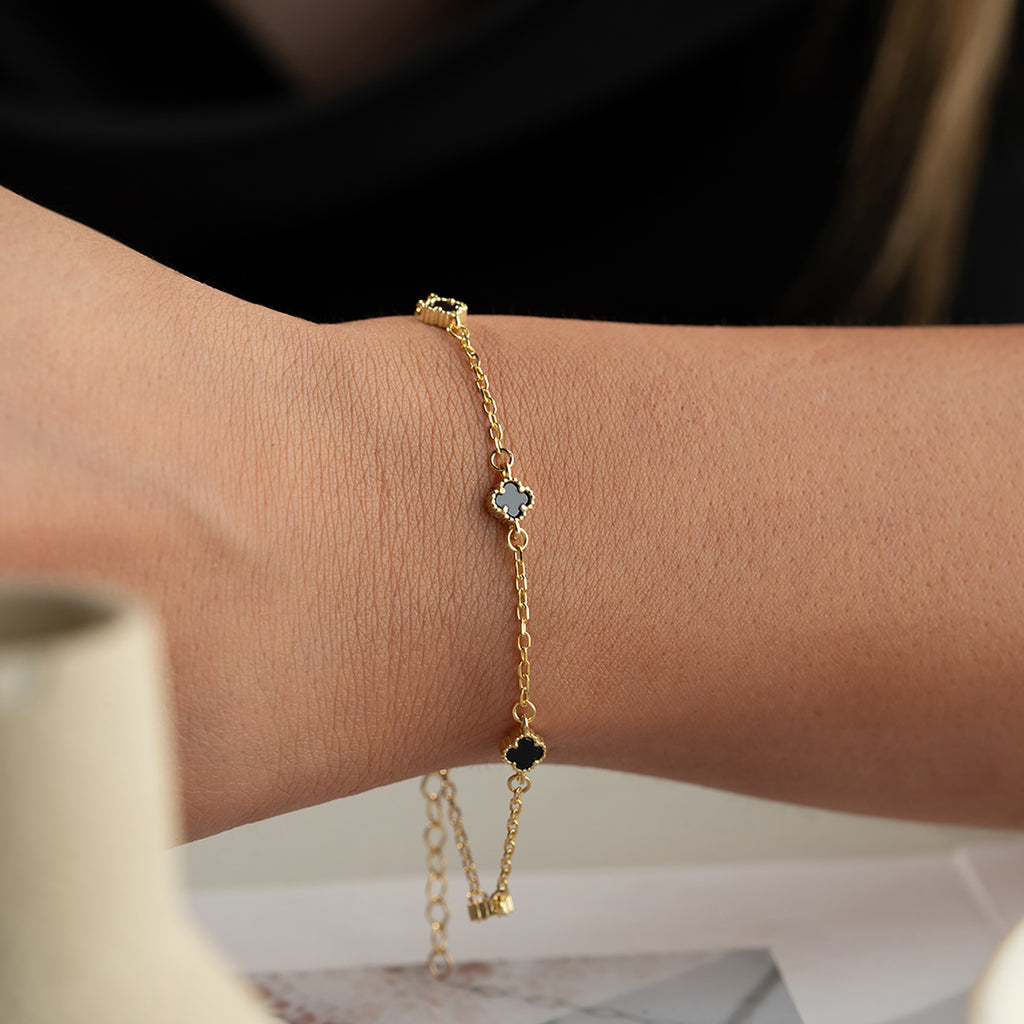 MINIMAL SVART KLÖVER ARMBAND | 925 SILVER