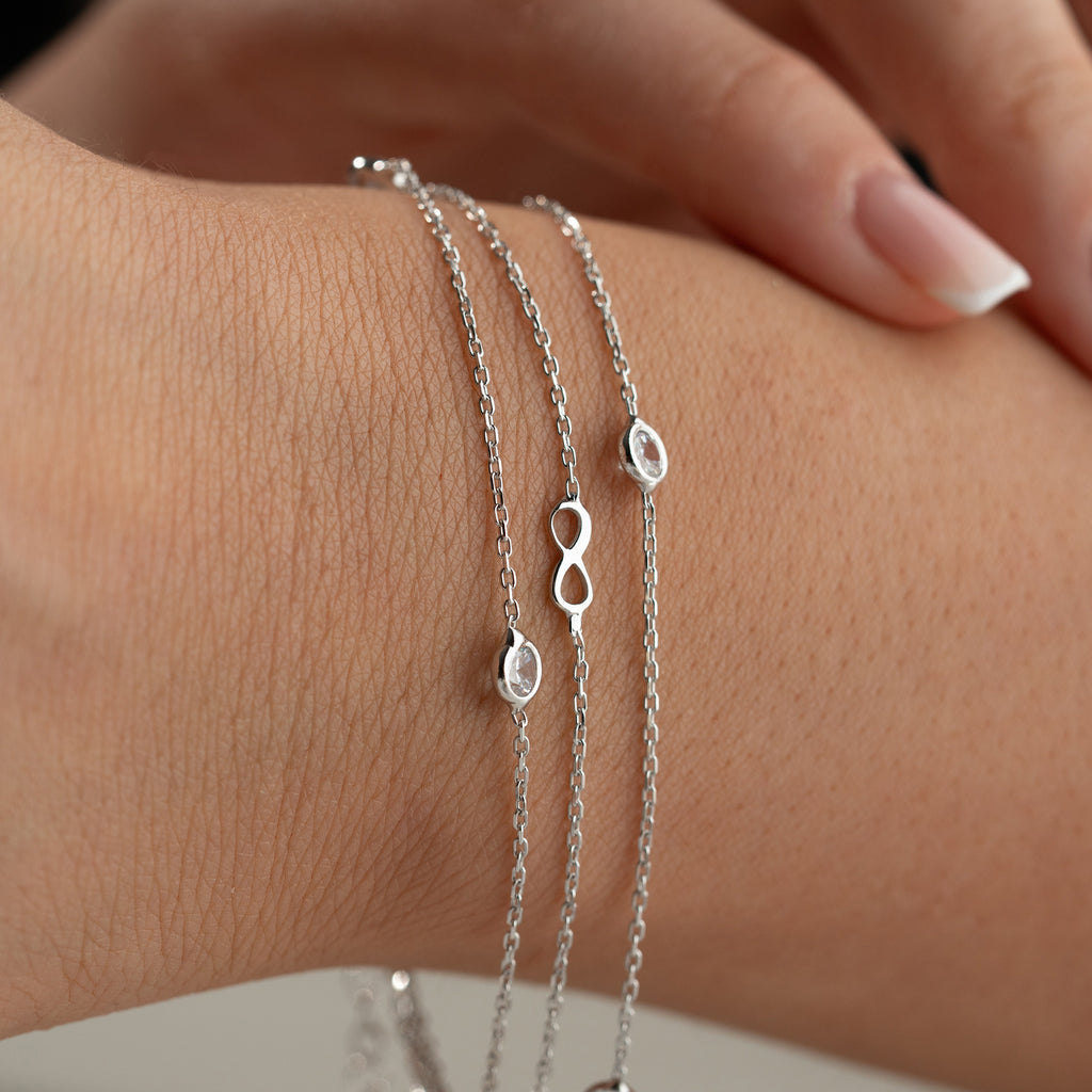 ARMBAND MED OÄNDLIGHETSSTEN | 925 SILVER