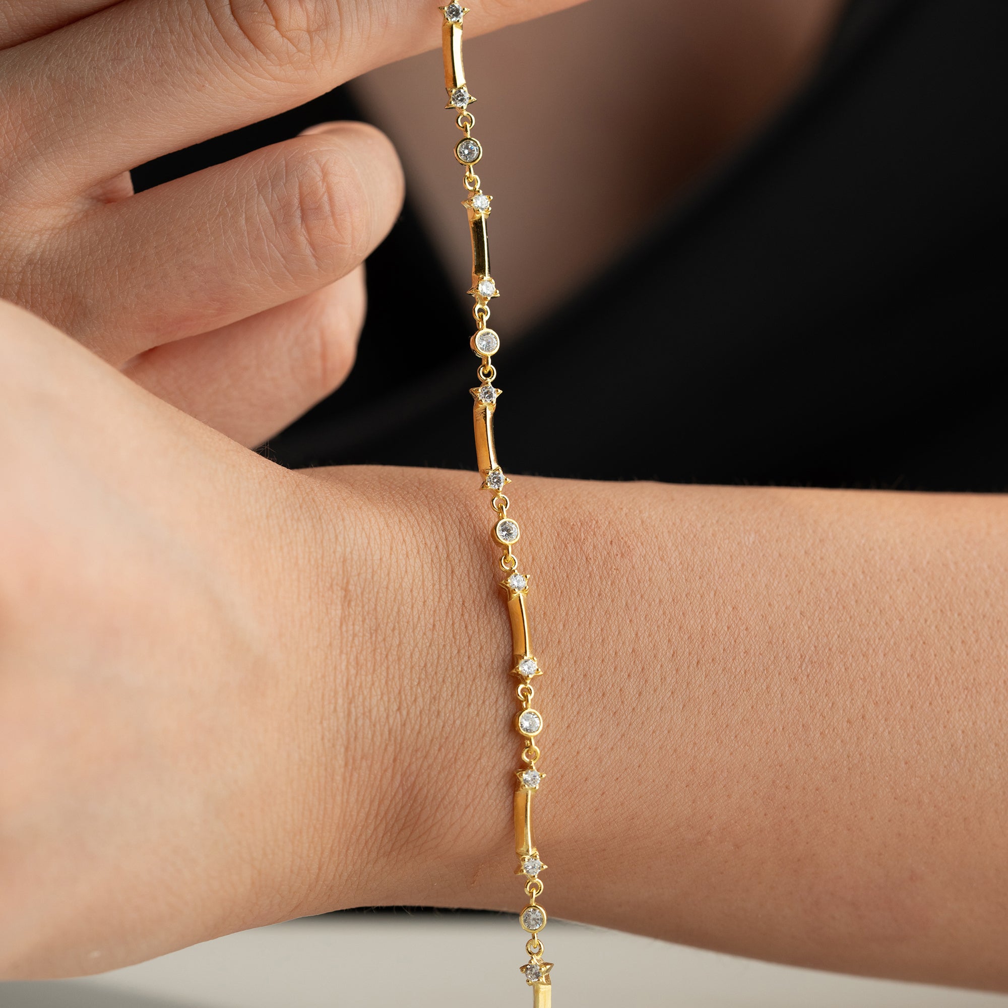 ARMBAND MED FLERA STJÄRNOR | 925 SILVER