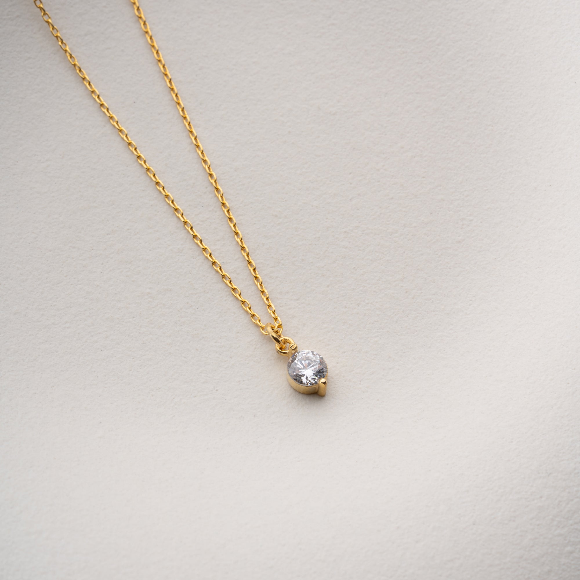SOLITAIRE DROP HALSBAND | 925 SILVER