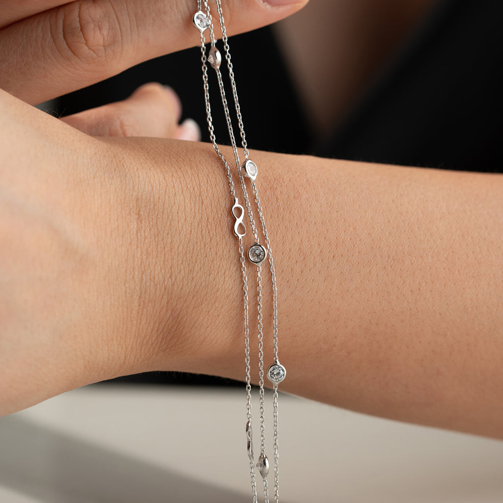 ARMBAND MED OÄNDLIGHETSSTEN | 925 SILVER