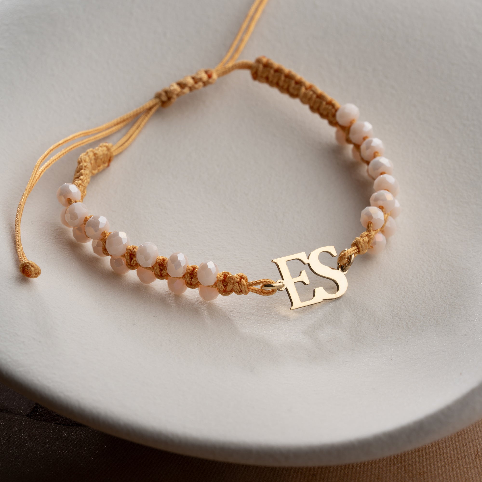 ARMBAND MED VIOLETTA INITIALER | 925 SILVER