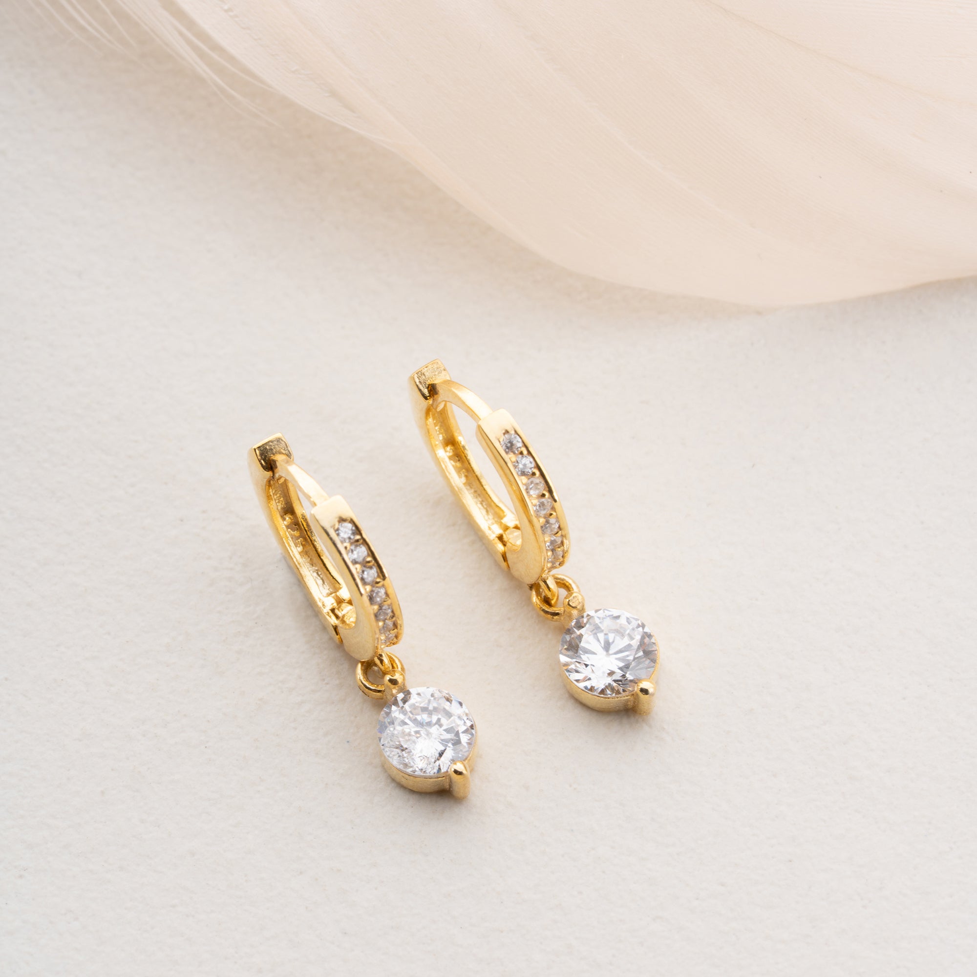 SOLITAIRE DROP ÖRHÄNGEN | 925 SILVER