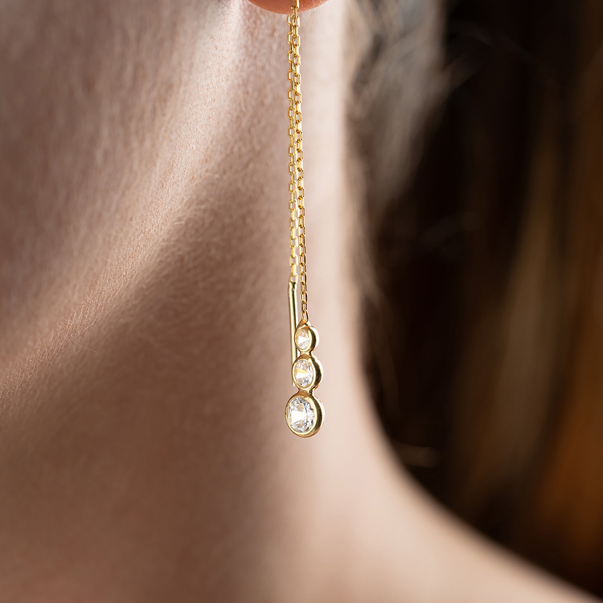 FIONA HÄNGANDE ZIRCONIA ÖRHÄNGA | 925 SILVER