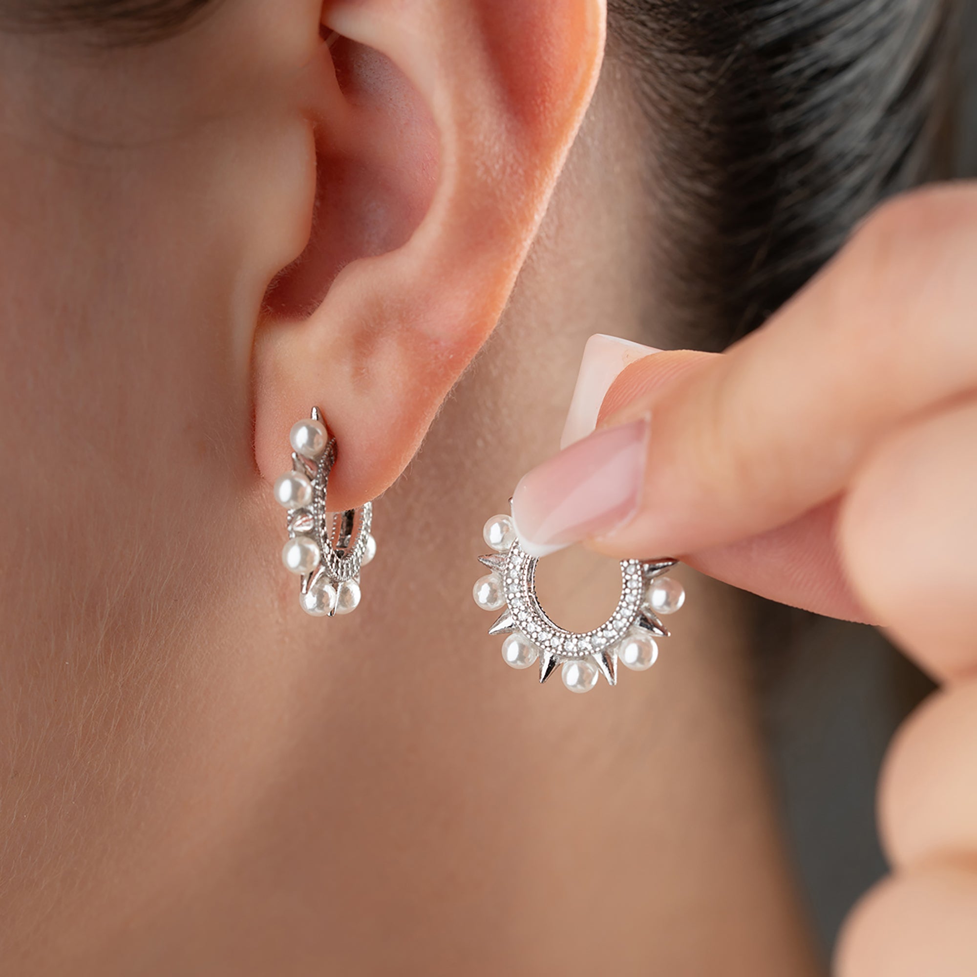 MINA PÄRLÖRHÄNGEN | 925 SILVER