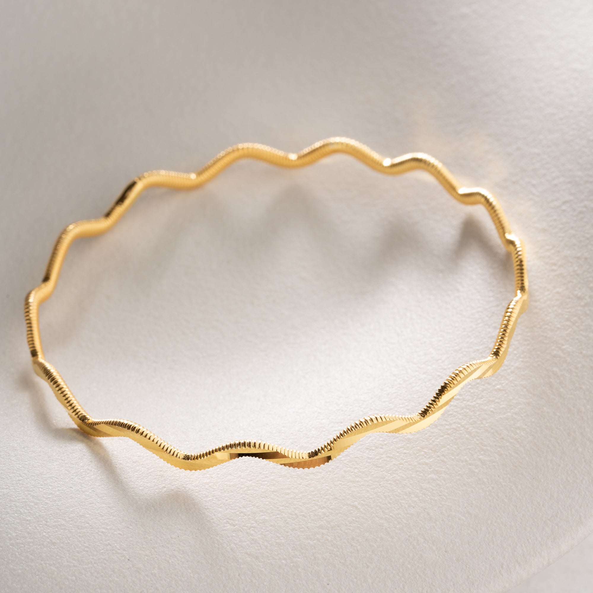 VÅGFORMAD ARMRING | 925 SILVER