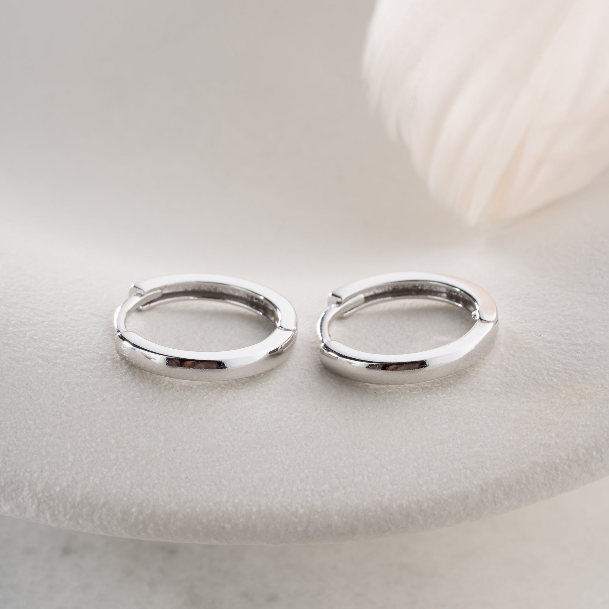 CIRKELÖRHÄNGEN | 925 SILVER