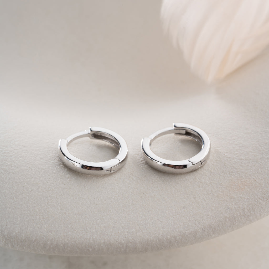 KLASSISKA RINGÖRHÄNGEN | 925 SILVER