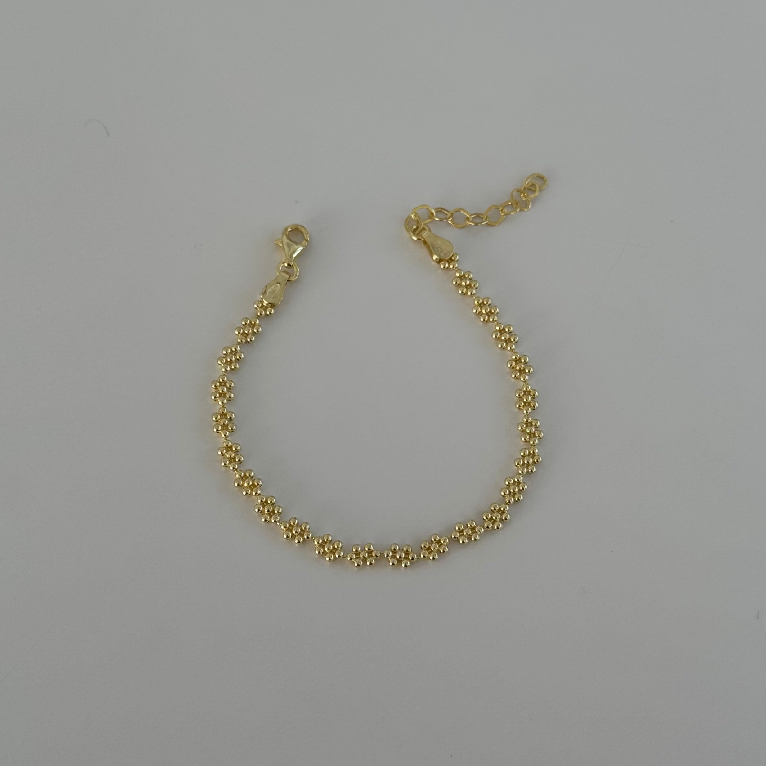 ENKELT ARMBAND MED PRÄSTKÄNOR | 925 SILVER