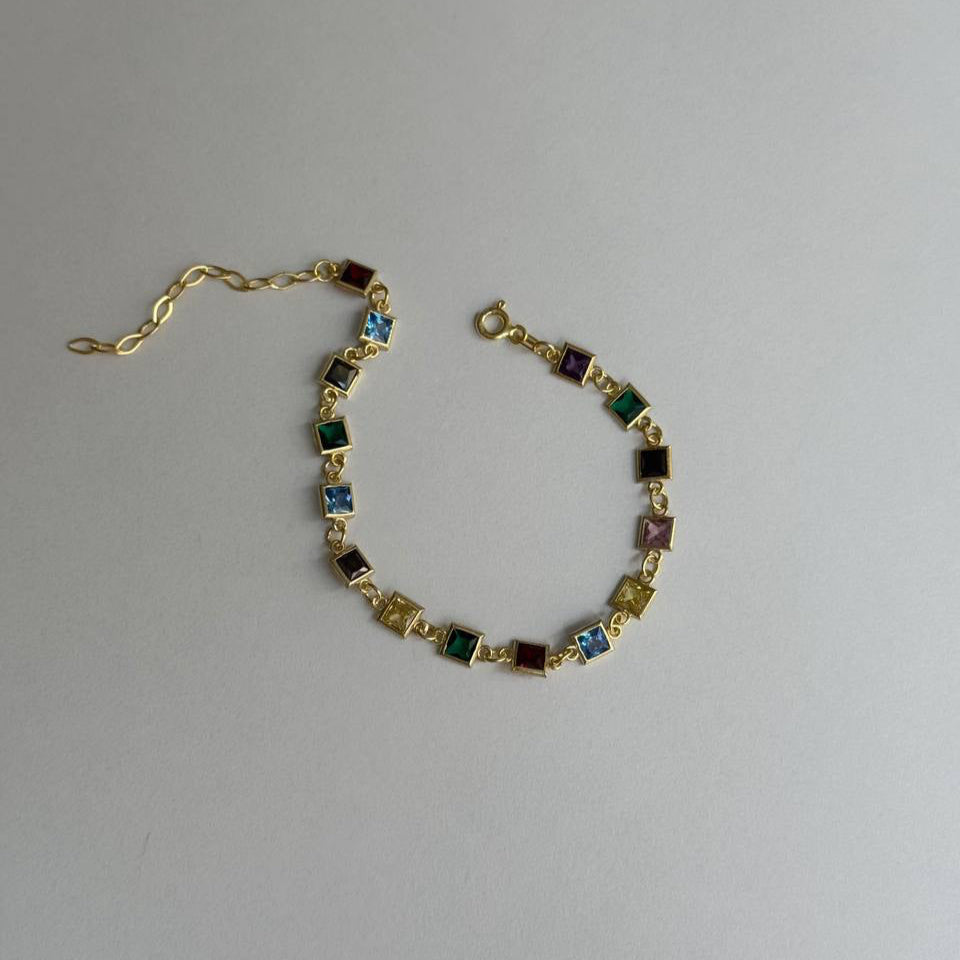 FÄRGRIGT ARMBAND MED KVADRAT STEN | 925 SILVER