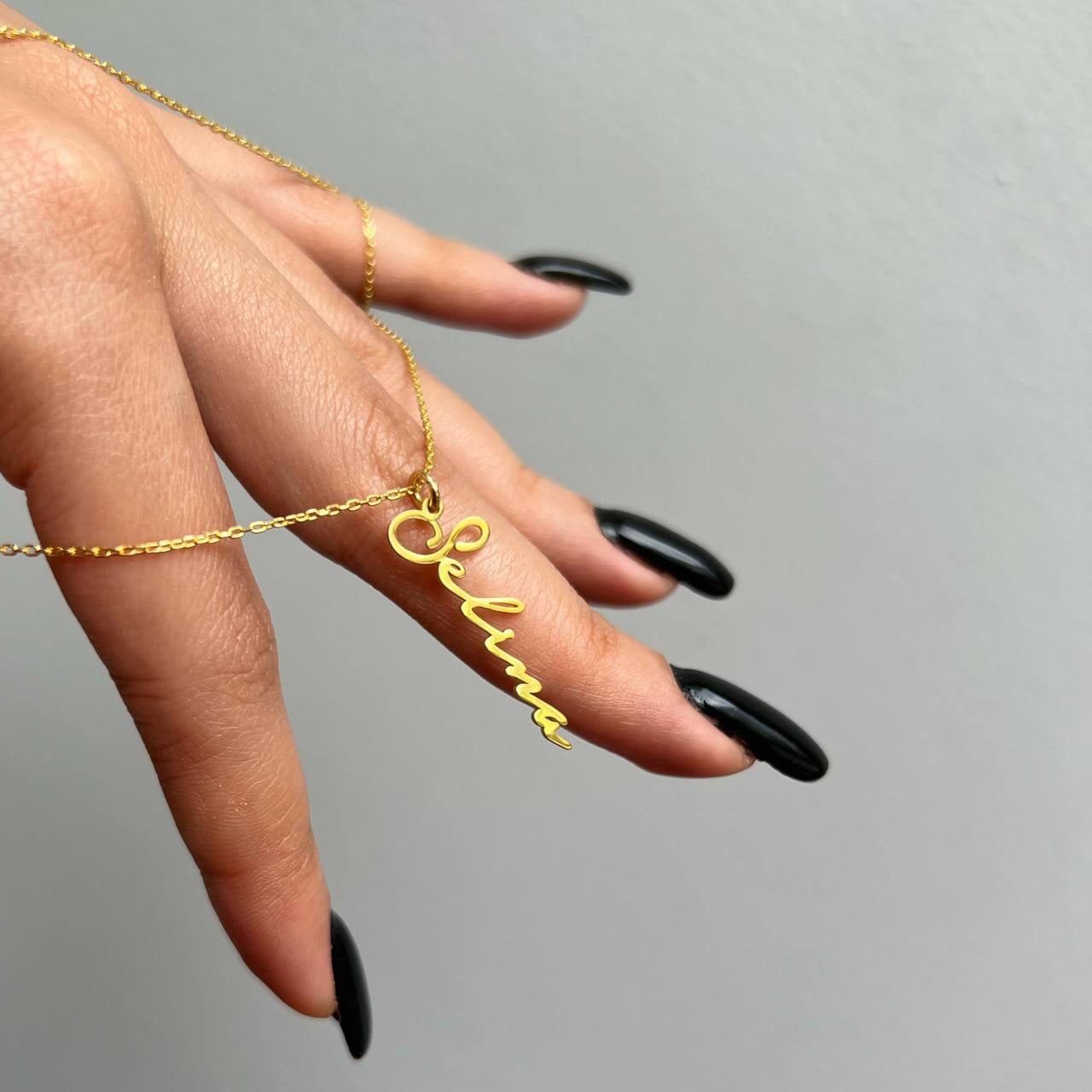 Signatur Senkrechte Namenskette (7017627844653)