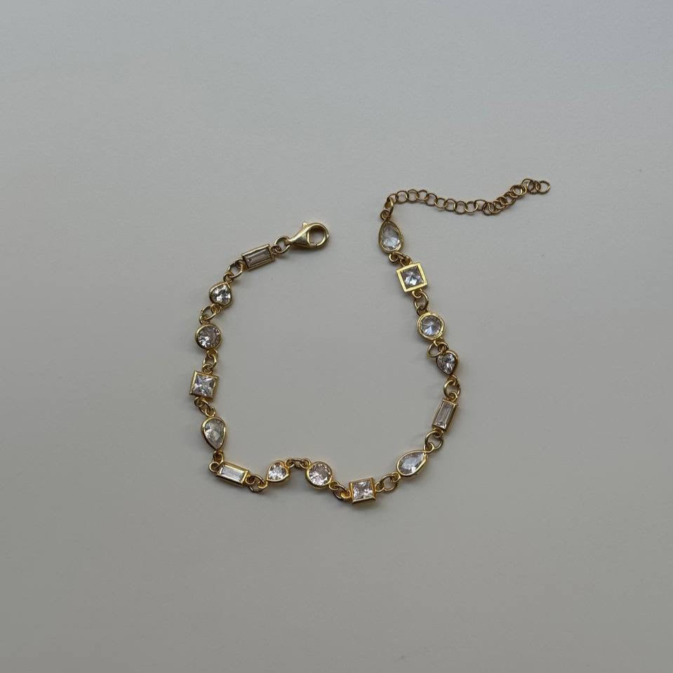 SOMMAR ARMBAND AV VIT ZIRKONER | 925 SILVER