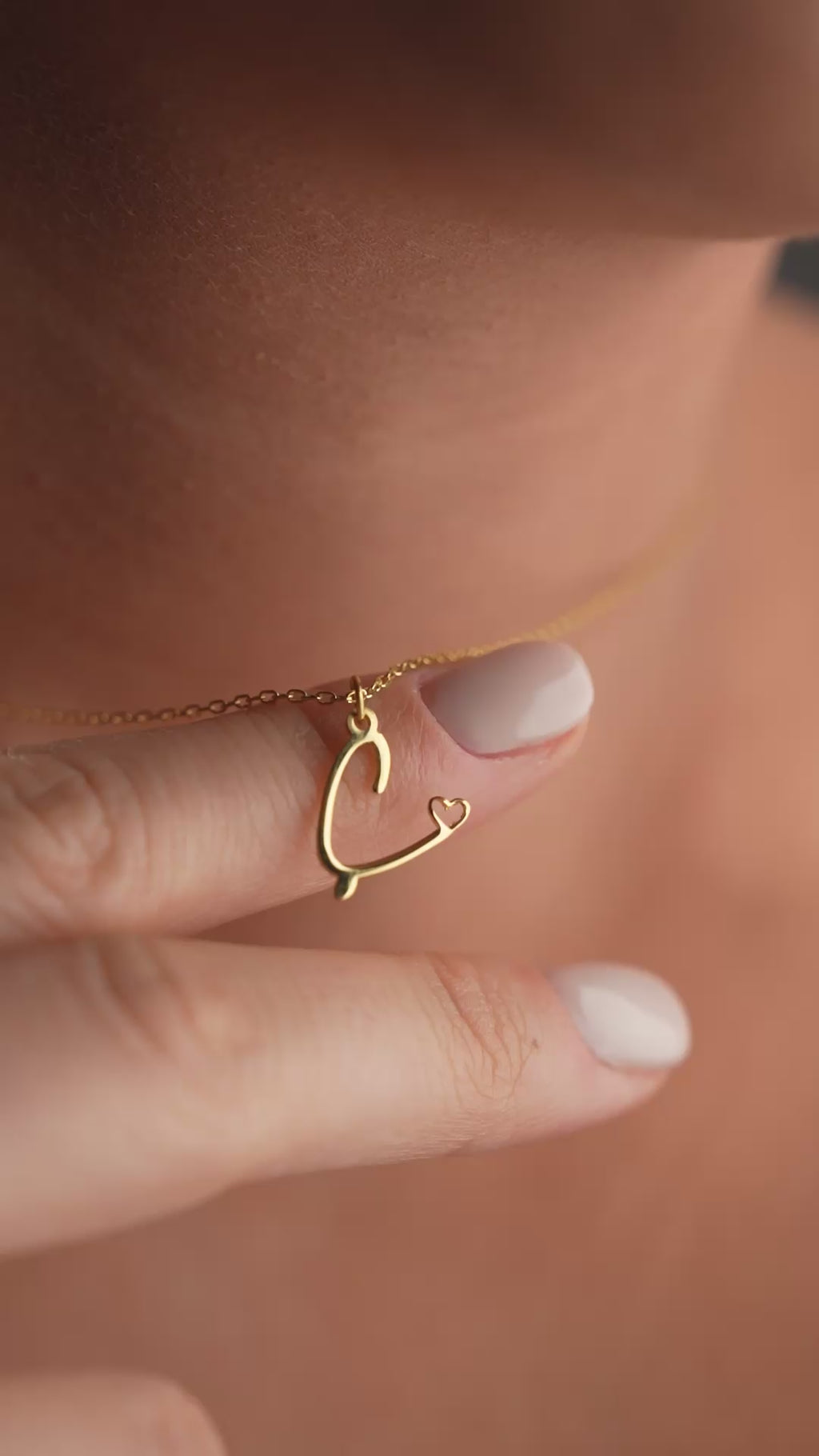 STORT BREV KRAGE MED MINI-HJÄRTA | 925 SILVER